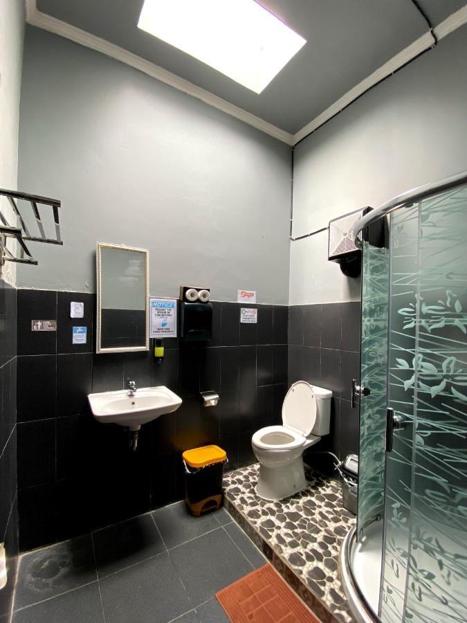Dong Paloh Hostel Мундук Экстерьер фото